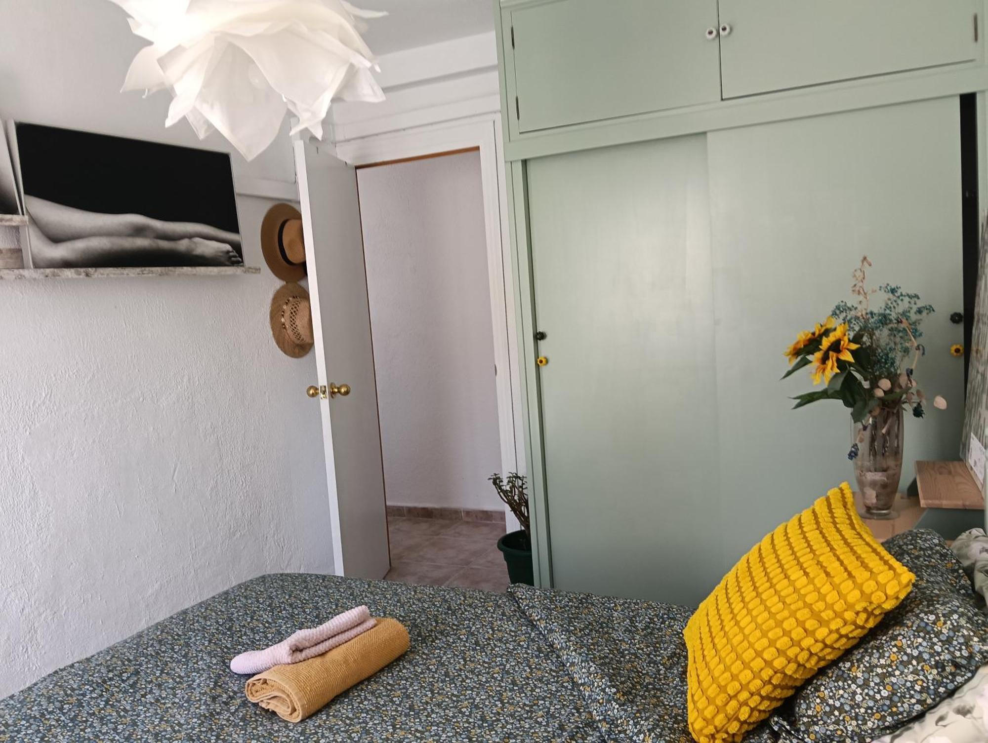 Coty'S Beach, Habitaciones En Casa Compartida Benalmádena Esterno foto